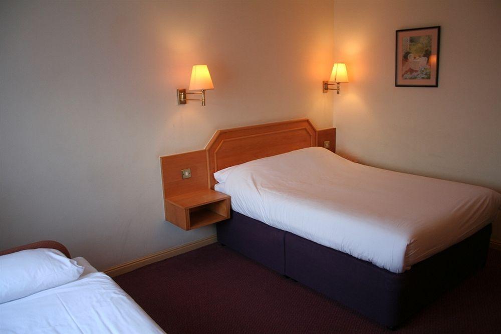 Days Inn Taunton Zewnętrze zdjęcie