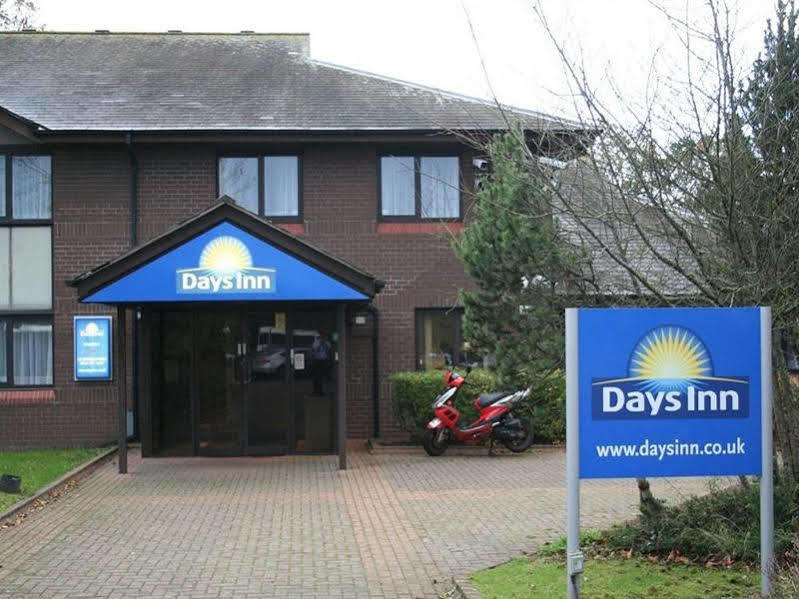 Days Inn Taunton Zewnętrze zdjęcie